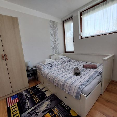 Csaladbarat Vendeglak Szegedi Maganszallashely 9 Fo Reszere, Nagycsaladok Es Barati Tarsasagok Reszere Εξωτερικό φωτογραφία